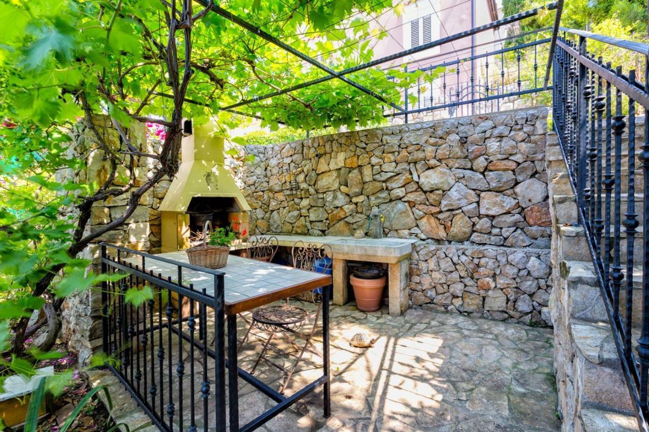 Apartments Nautica, Mali Losinj Bagian luar foto