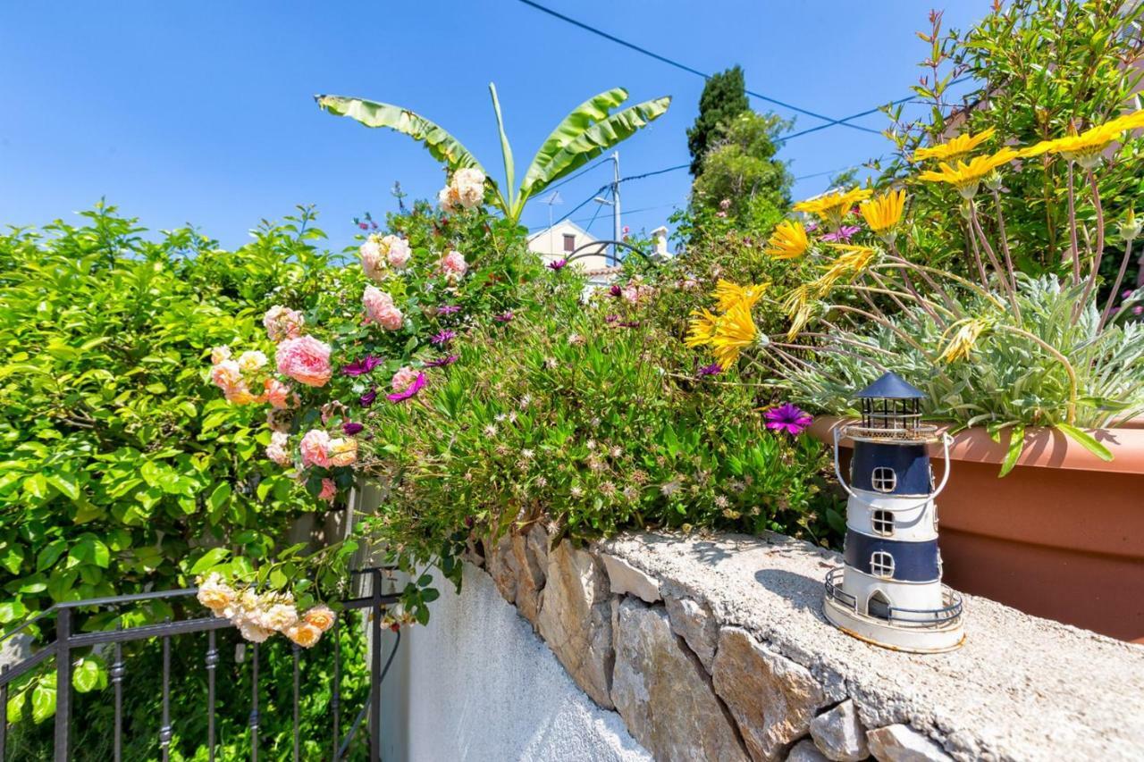 Apartments Nautica, Mali Losinj Bagian luar foto