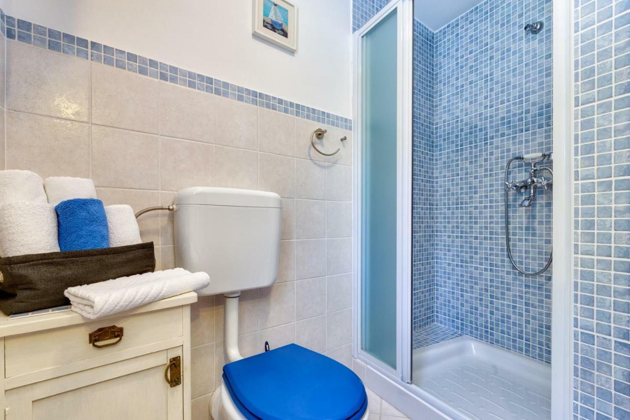 Apartments Nautica, Mali Losinj Bagian luar foto